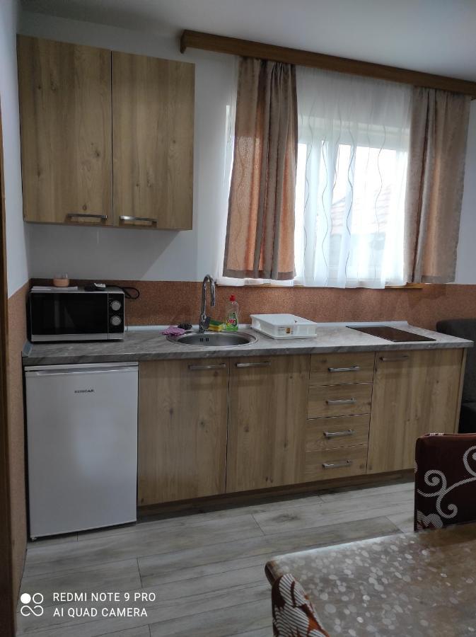Apartman Jakov Rakovica Exteriör bild