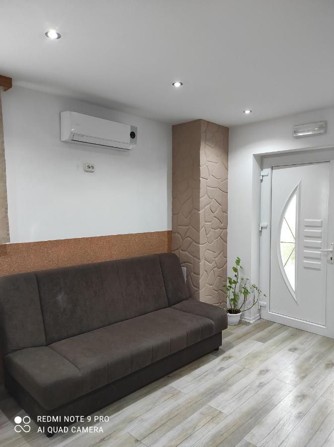 Apartman Jakov Rakovica Exteriör bild