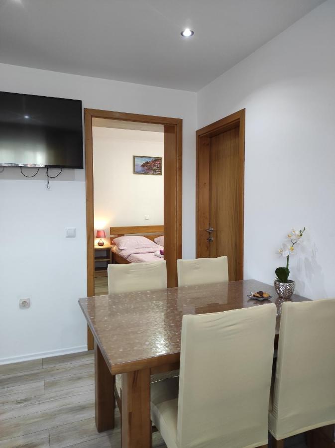 Apartman Jakov Rakovica Exteriör bild