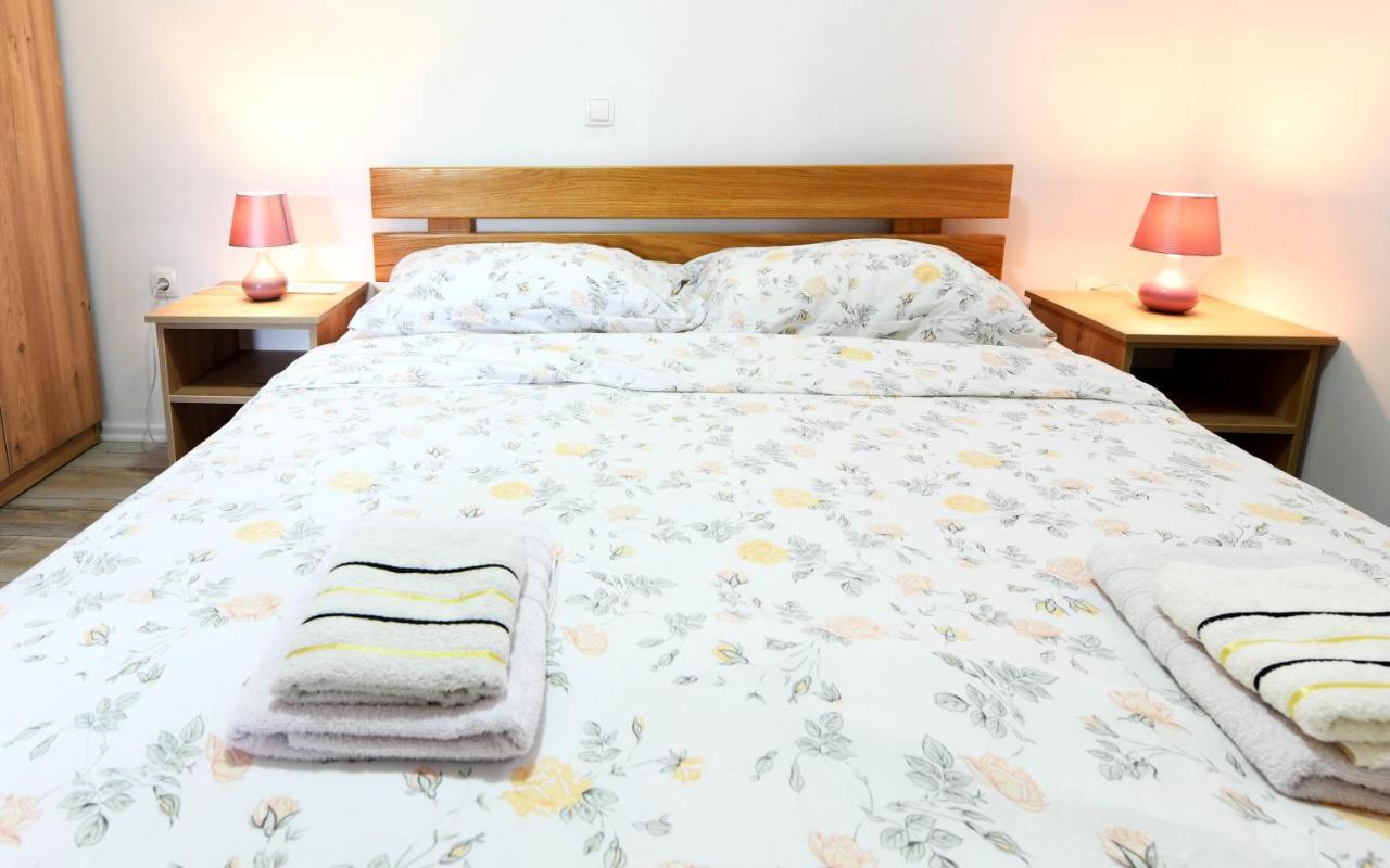 Apartman Jakov Rakovica Exteriör bild