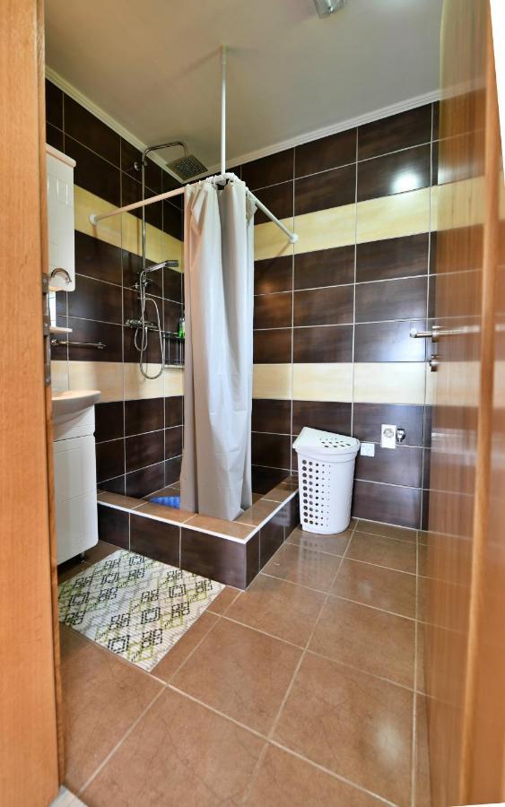 Apartman Jakov Rakovica Exteriör bild