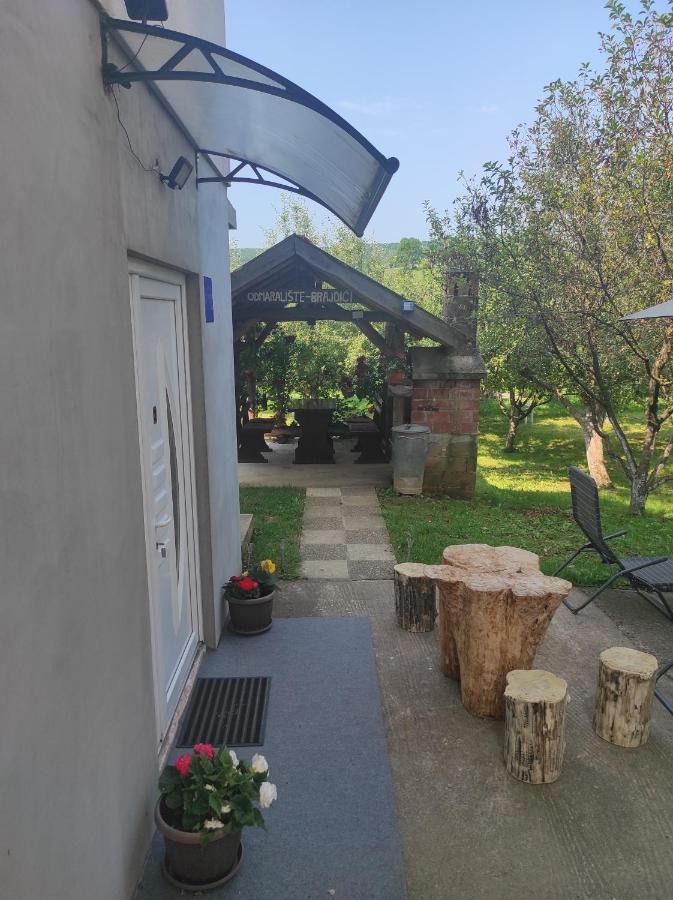Apartman Jakov Rakovica Exteriör bild